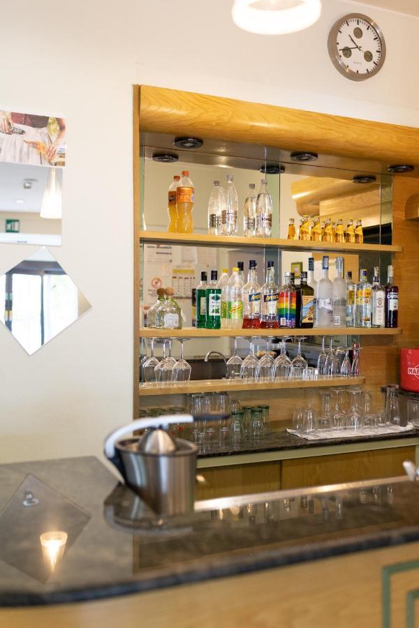 Hotel Villa Merope Rimini Exterior photo