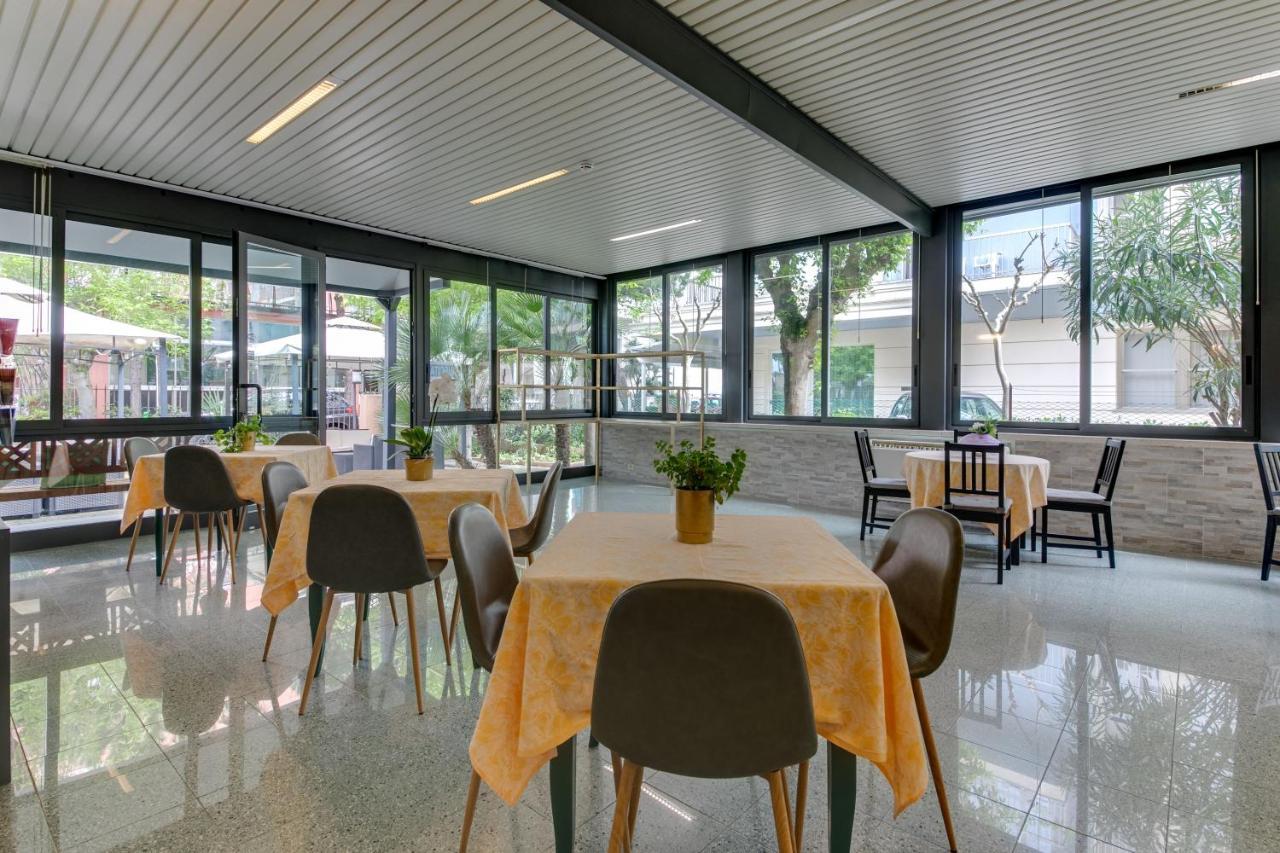 Hotel Villa Merope Rimini Exterior photo